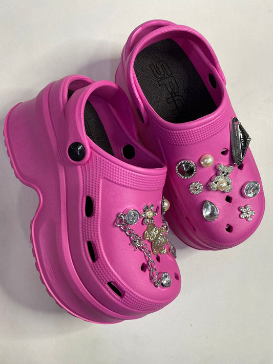 Sandalias estilo Crocs