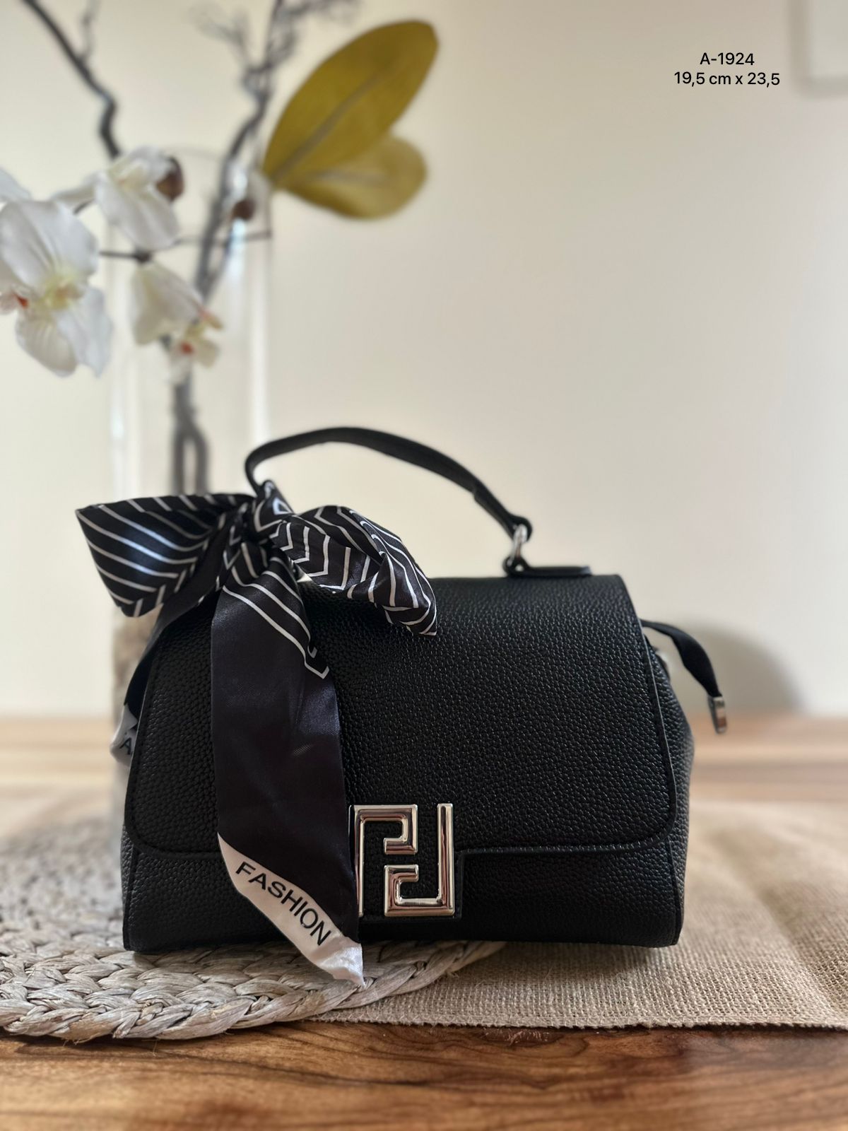 Bolso estilo FENDI